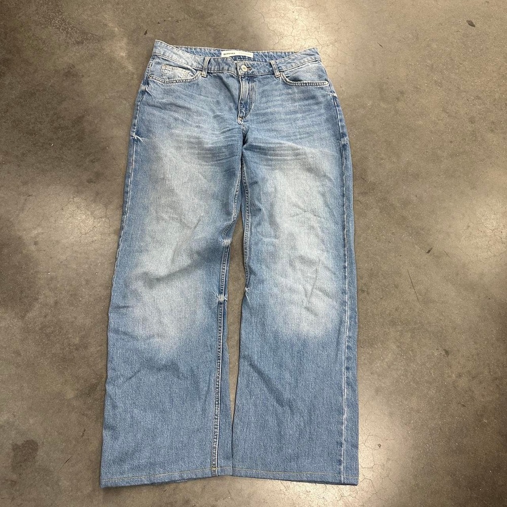 Bershka Wide Leg Baggy Light Wash Faded blue denim jeans Size 36